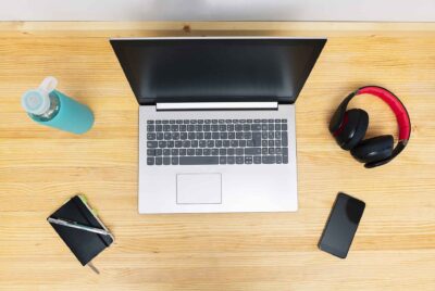 Why Your Pakistani Business Needs Both Great UX & Smart Digital Marketing in 2025